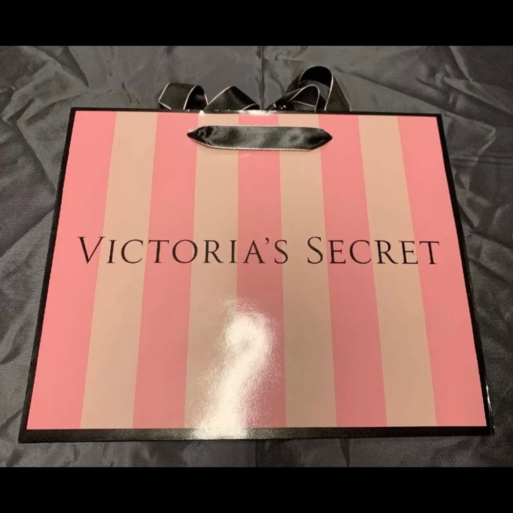 Victoria Secret Stripped Paper Shopper